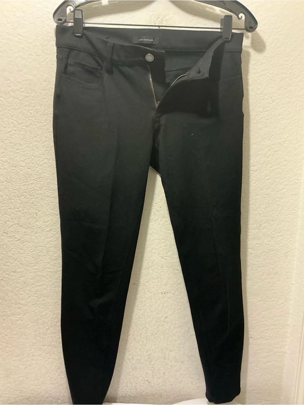 Ann Taylor Black Slim Fit Jeans the super skinny modernfit size 6